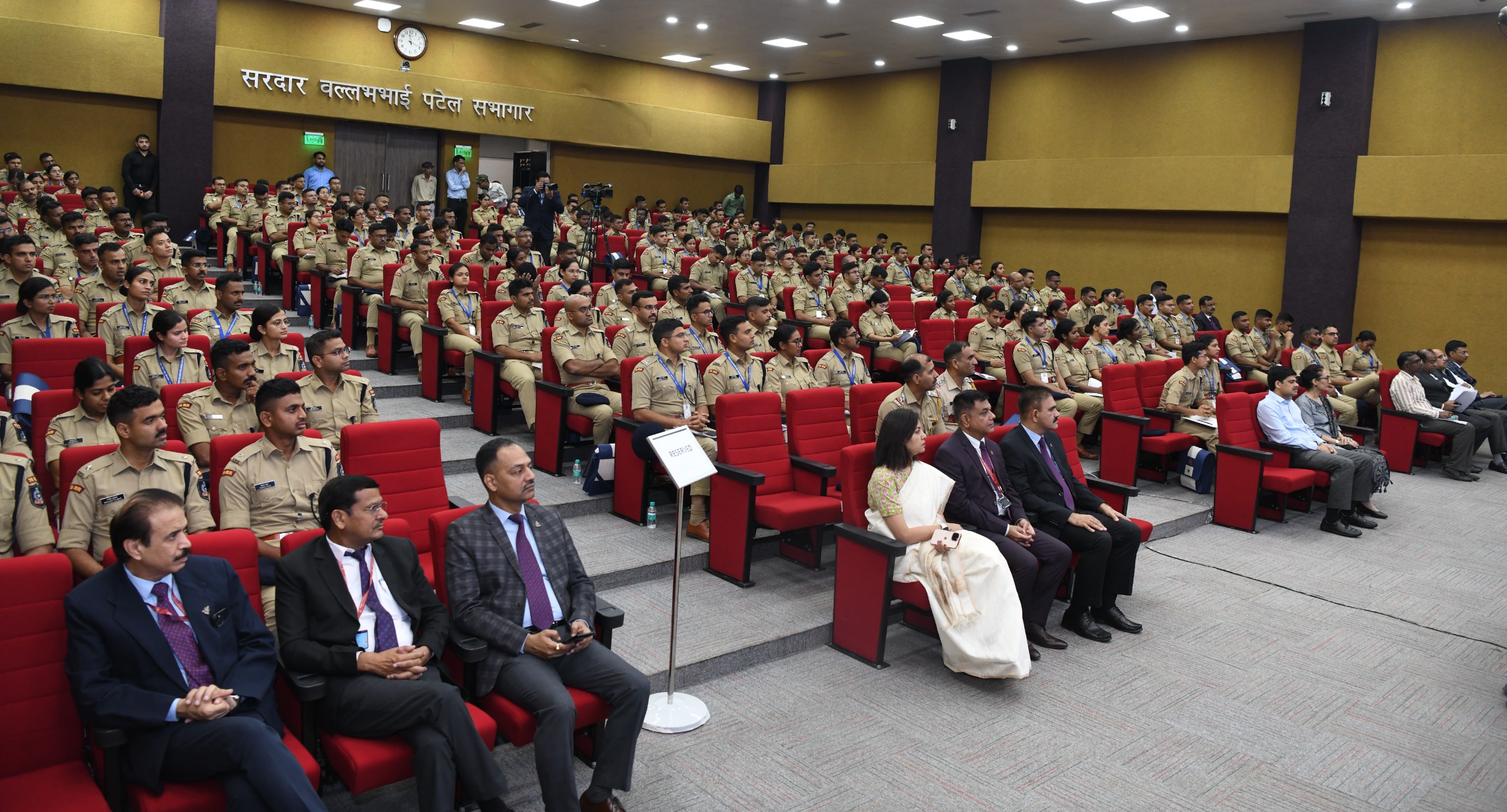 Visit of IPS Probationers